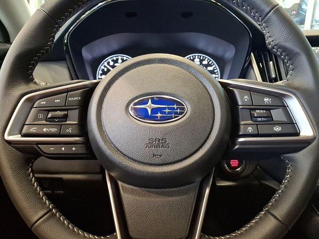 Photo of 2025 White Pearl Subaru Outback