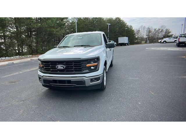 Photo of 2025 Oxford White Ford F-150