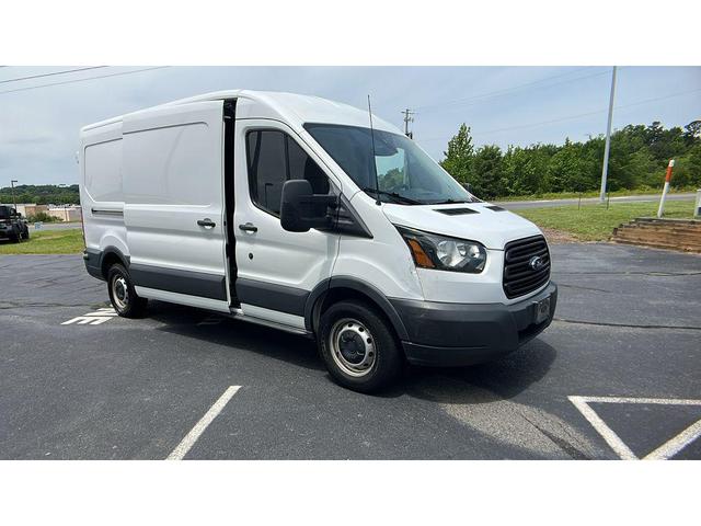 Photo of 2018 Oxford White Ford Transit-350