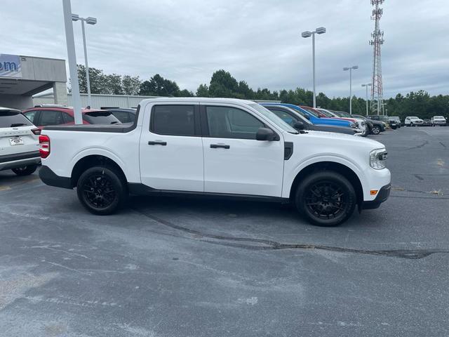 Photo of 2022 Oxford White Ford Maverick
