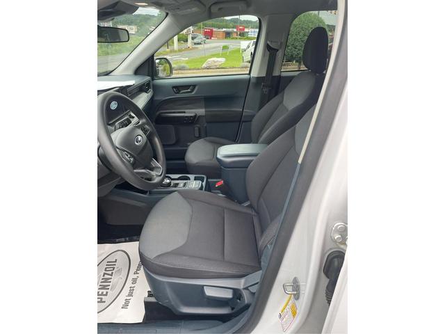 Photo of 2022 Oxford White Ford Maverick