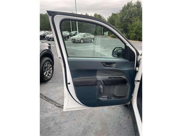 Photo of 2022 Oxford White Ford Maverick