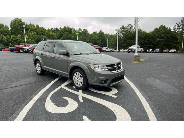 Photo of 2019 Destroyer Gray Clearcoat Dodge Journey