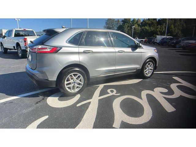Photo of 2024 Iconic Silver Metallic Ford Edge