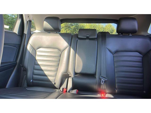 Photo of 2024 Iconic Silver Metallic Ford Edge
