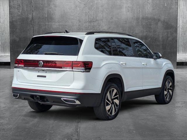 Photo of 2025 Pure White Volkswagen Atlas