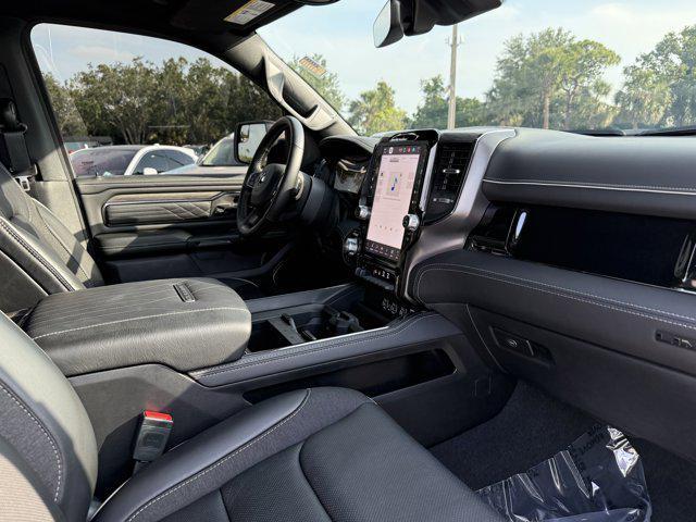 Photo of 2025 Diamond Black Crystal Pearlcoat RAM 1500