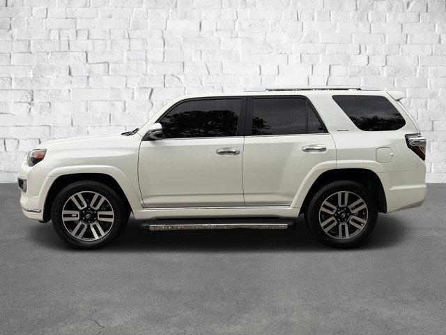 Photo of 2020 Blizzard Pearl Toyota 4Runner