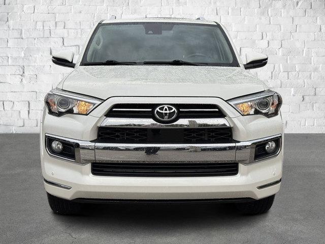 Photo of 2020 Blizzard Pearl Toyota 4Runner