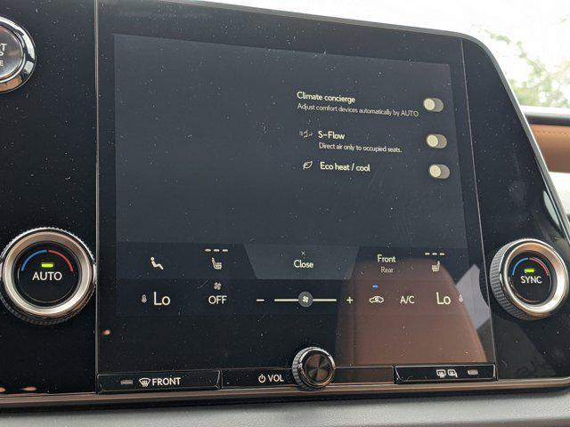 Photo of 2025 Cloudburst Gray Lexus RX 350