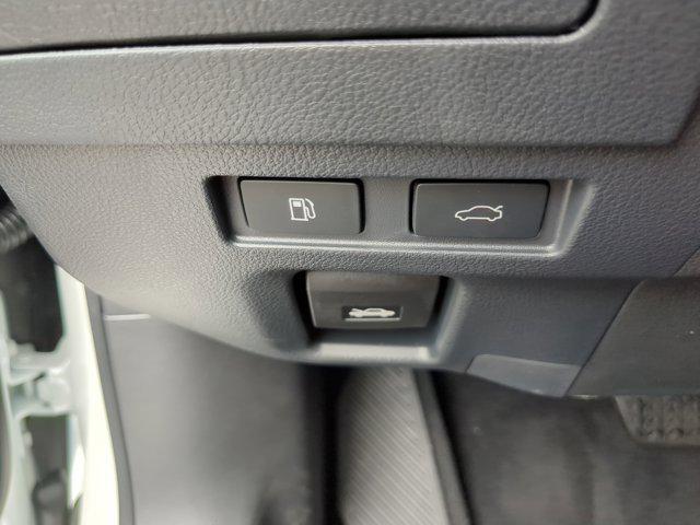 Photo of 2025 White Pearl Lexus ES 350