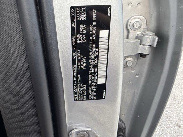 Photo of 2022 White Volvo XC90
