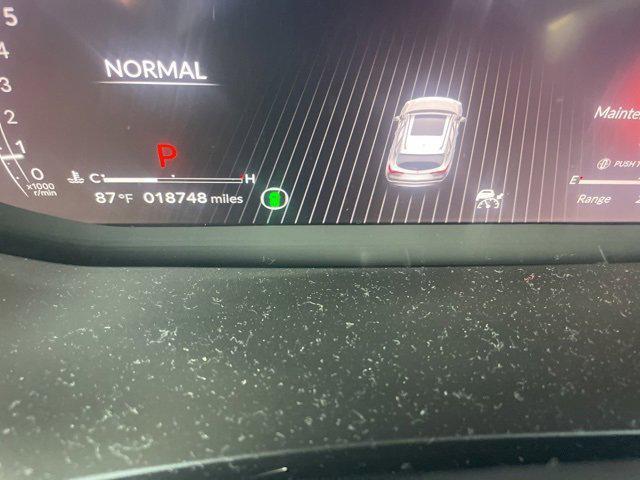 Photo of 2023 Lunar Silver Metallic Acura MDX