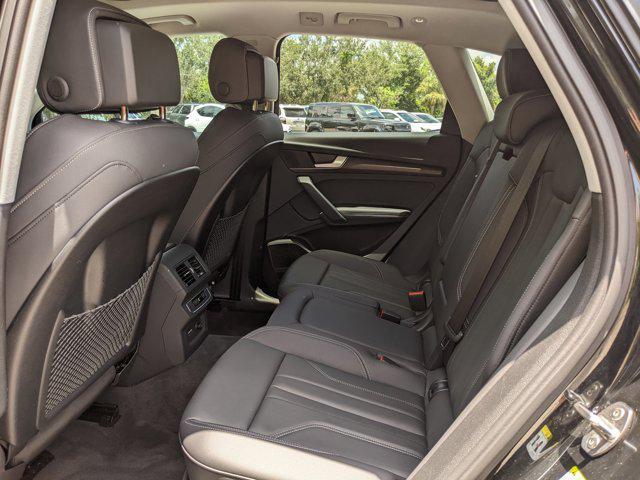 Photo of 2023 Mythos Black Metallic Audi Q5