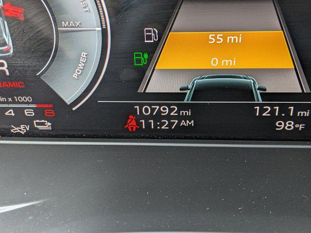 Photo of 2023 Mythos Black Metallic Audi Q5