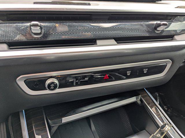 Photo of 2024 Brooklyn Grey Metallic BMW X7