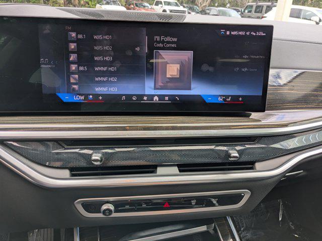 Photo of 2024 Brooklyn Grey Metallic BMW X7