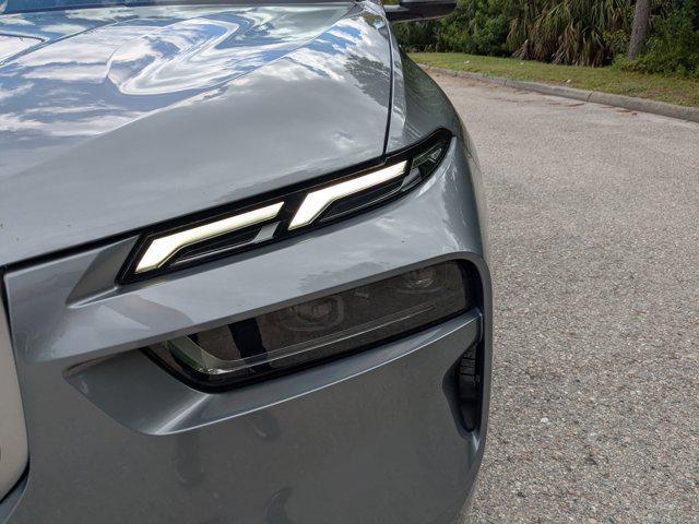 Photo of 2024 Brooklyn Grey Metallic BMW X7