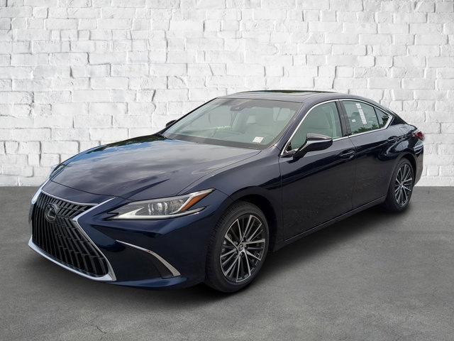 Photo of 2025 Mica Lexus ES 350