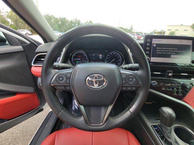 Photo of 2022 White Toyota Camry