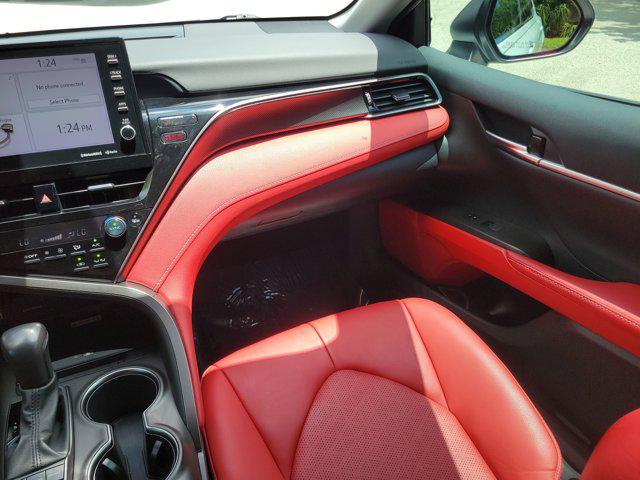 Photo of 2022 White Toyota Camry