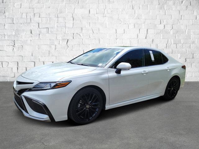 Photo of 2022 White Toyota Camry