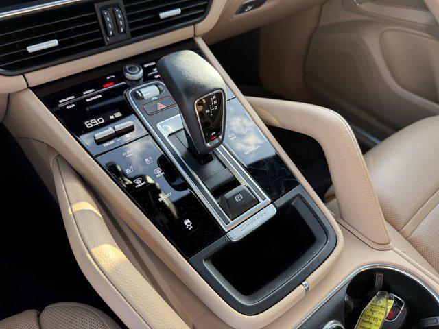 Photo of 2023 Quartzite Grey Metallic Porsche Cayenne