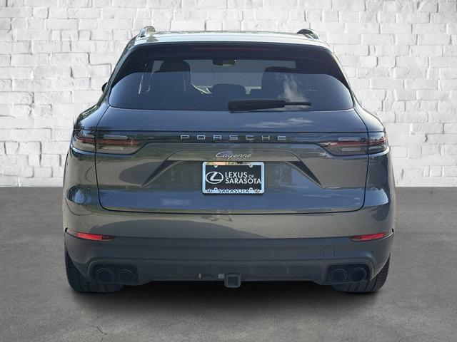Photo of 2023 Quartzite Grey Metallic Porsche Cayenne