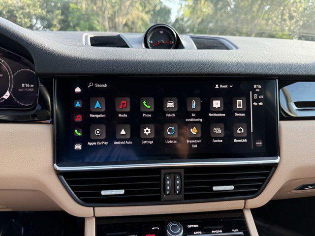 Photo of 2023 Quartzite Grey Metallic Porsche Cayenne