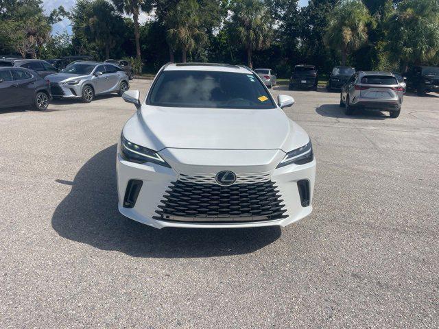Photo of 2024 White Pearl Lexus RX 350