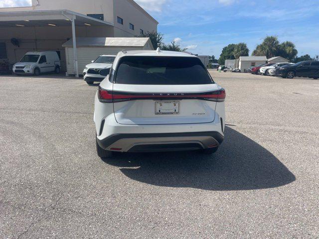 Photo of 2024 White Pearl Lexus RX 350