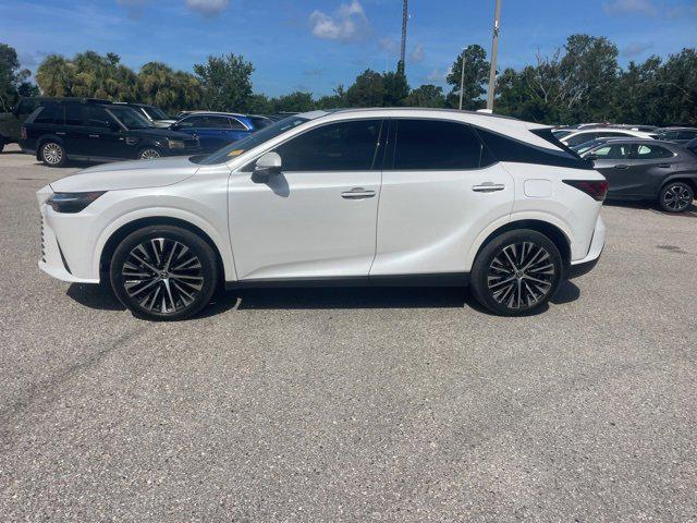 Photo of 2024 White Pearl Lexus RX 350