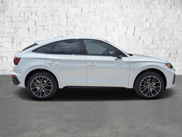 Photo of 2024 White Audi SQ5