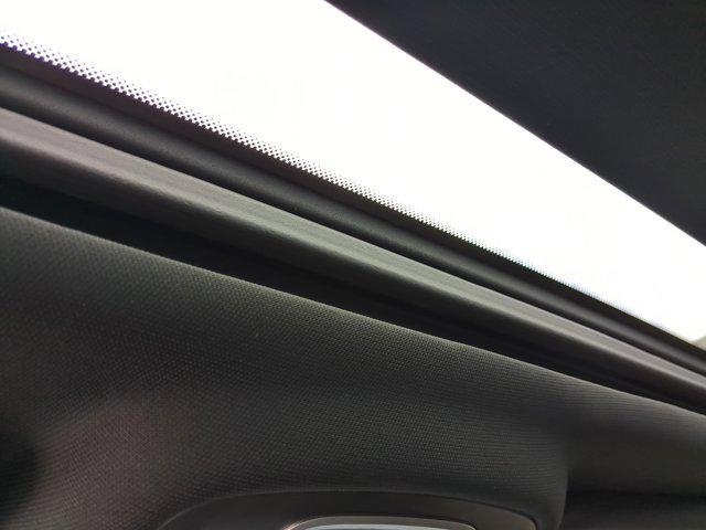 Photo of 2022 Granite Crystal Metallic Clearcoat RAM 1500