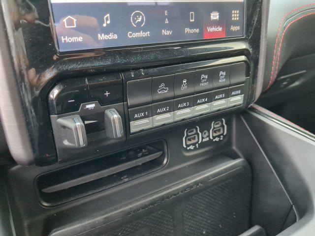 Photo of 2022 Granite Crystal Metallic Clearcoat RAM 1500