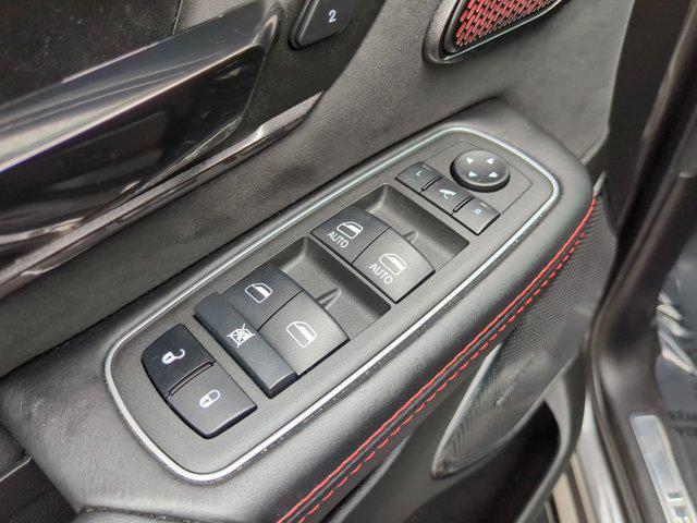 Photo of 2022 Granite Crystal Metallic Clearcoat RAM 1500