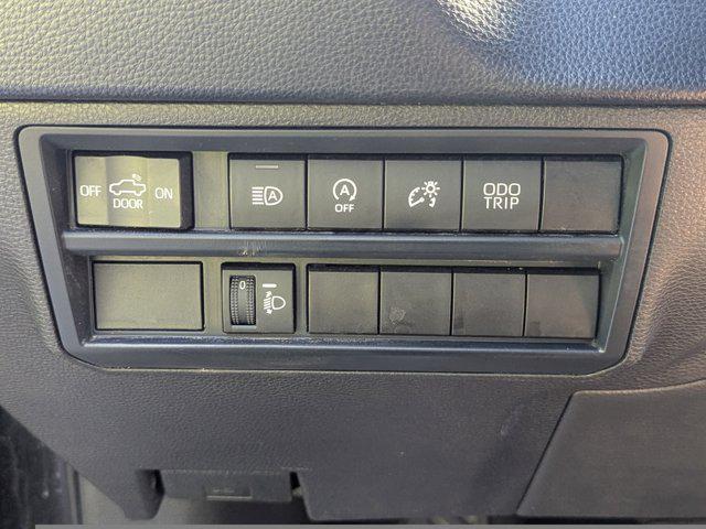 Photo of 2024 Midnight Black Metallic Toyota Tundra