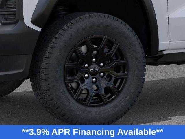Photo of 2026 Summit White Chevrolet Colorado
