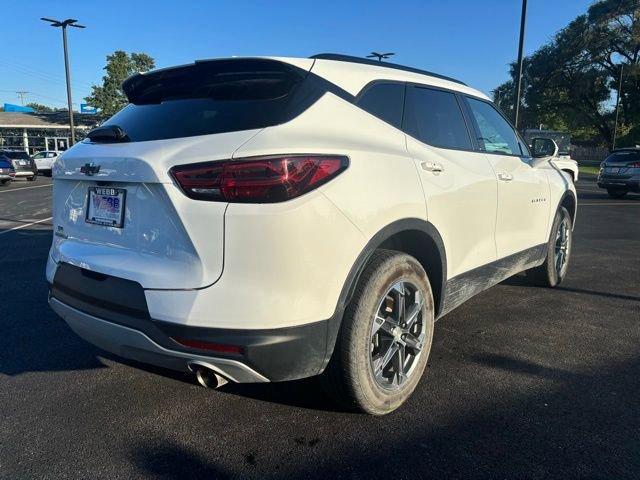 Photo of 2023 Summit White Chevrolet Blazer