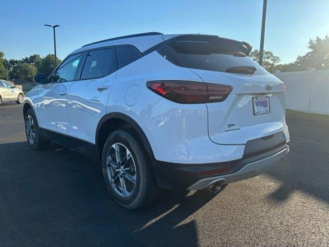 Photo of 2023 Summit White Chevrolet Blazer