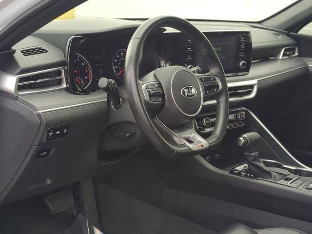 Photo of 2021 Glacial White Pearl Kia K5