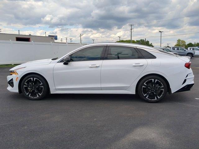 Photo of 2021 Glacial White Pearl Kia K5