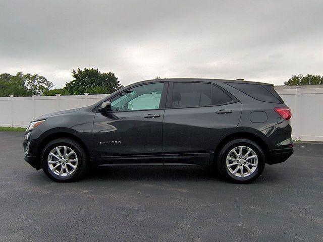Photo of 2021 Nightfall Gray Metallic Chevrolet Equinox
