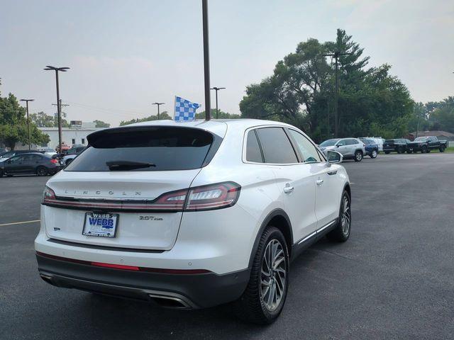 Photo of 2019 White Platinum Tri-Coat Lincoln Nautilus