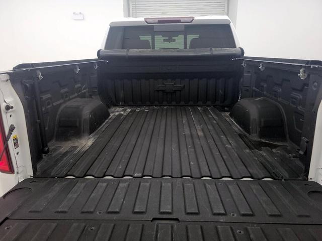 Photo of 2021 White Chevrolet Silverado 1500