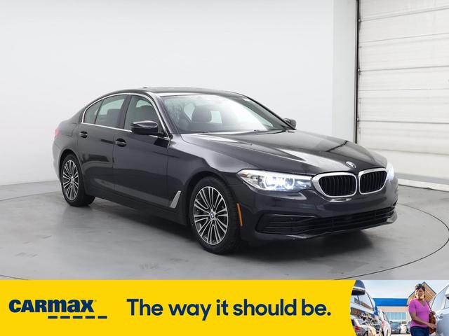 2019 BMW 530