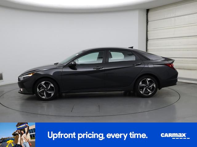 Photo of 2023 Gray Hyundai ELANTRA