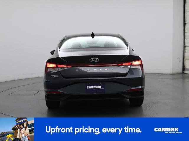 Photo of 2023 Gray Hyundai ELANTRA
