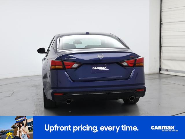 Photo of 2023 Blue Nissan Altima