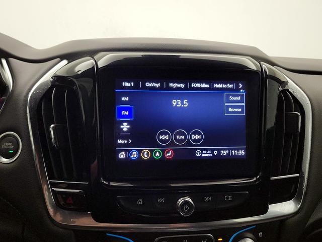 Photo of 2023 White Chevrolet Traverse